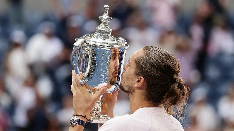 Alexander Zverev Claims US Open Title by Defeating Ben Shelton in Final