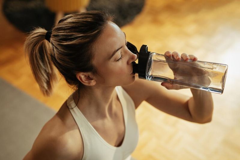 Study Reveals 43% of Women Start Workouts Dehydrated