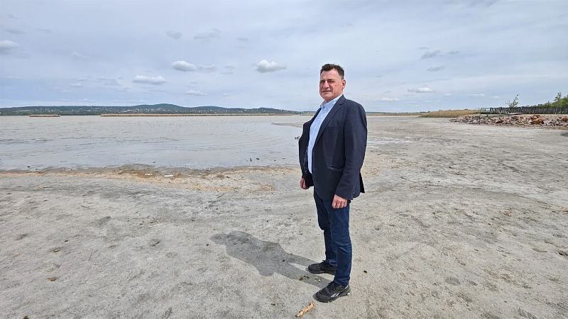 Drought in Hungary: Record Low Water Levels in Rivers and Lakes Threaten Ecosystem