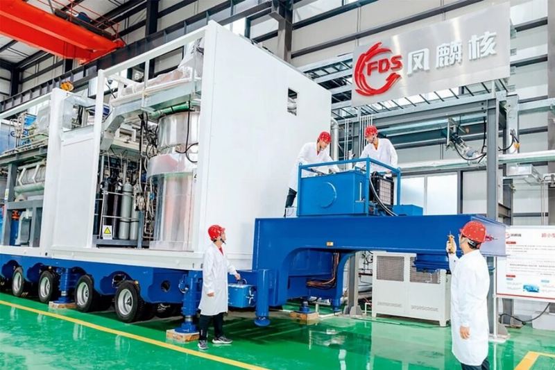 Chinese Engineers Develop Mobile Nuclear Reactor for Trucks