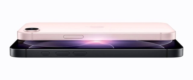 Apple Captures 49% of Global Smartphone Revenue in Q2 2026