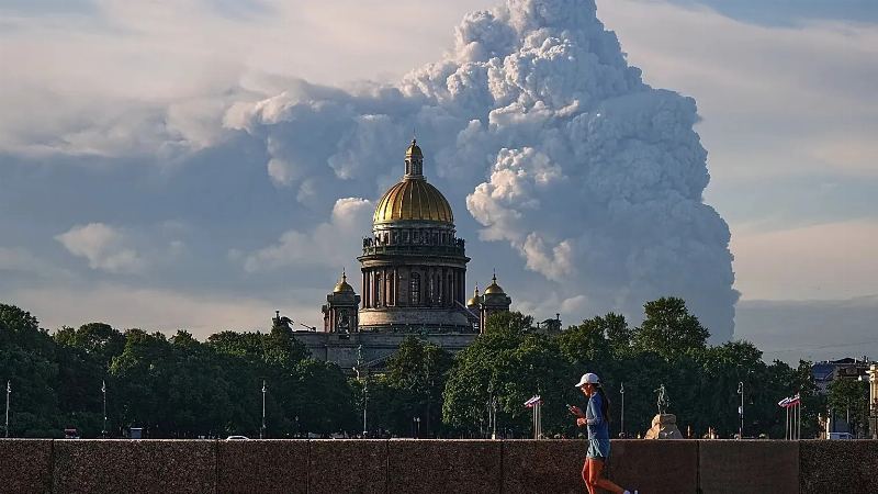 Major Fire Breaks Out at Wildberries Warehouse in Samara Region