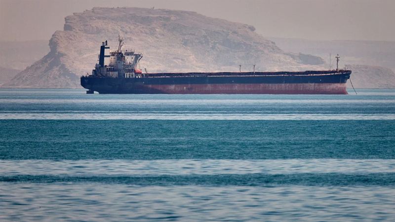 Gold or Oil: Which Better Protects Against Inflation During the Iran War?
